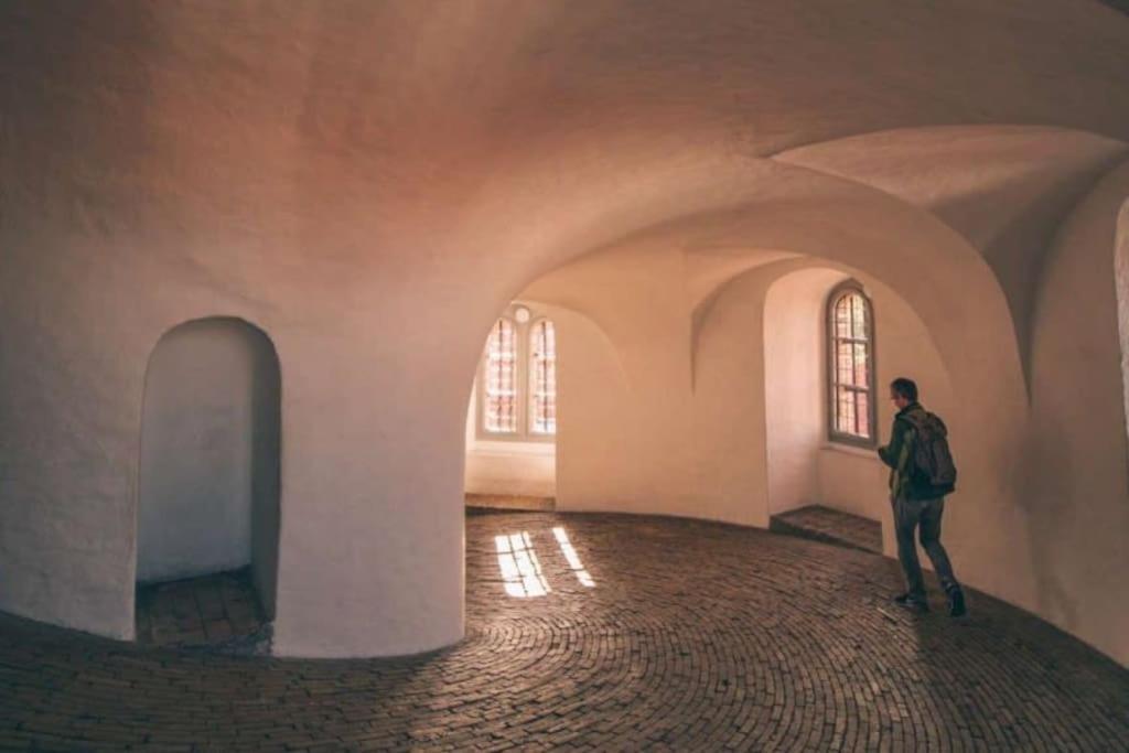 Stylish 2br Flat By The Marble Church Copenhagen
